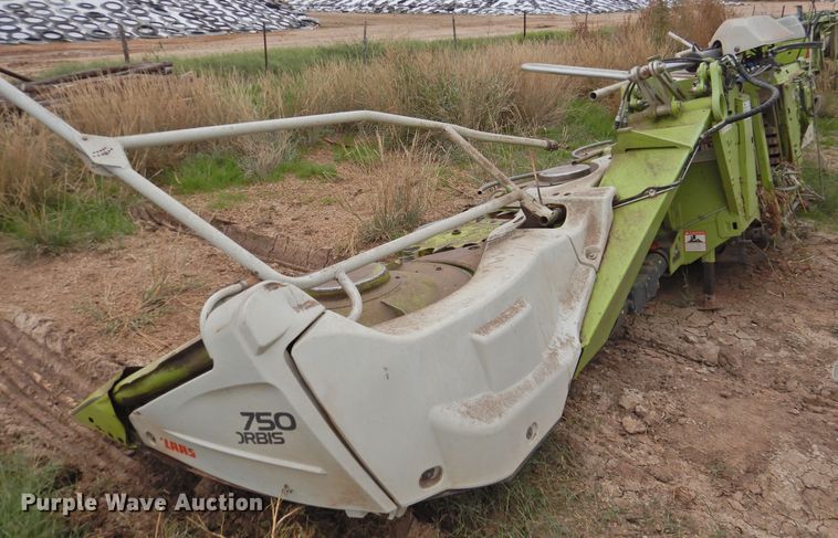 image for item DN0059 2016 Claas Orbis 750  rotary forage head