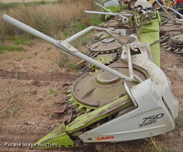 image for item DN0059 2016 Claas Orbis 750  rotary forage head