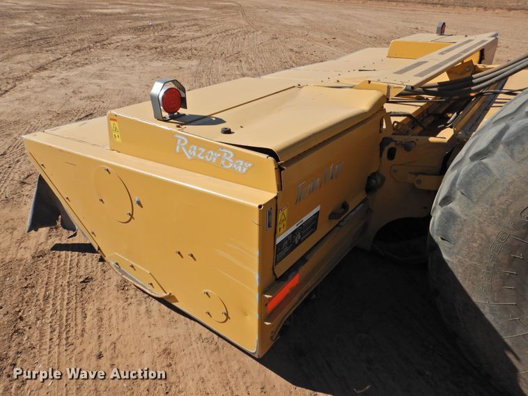 image for item DN0060 2014 Challenger WR9870  windrower