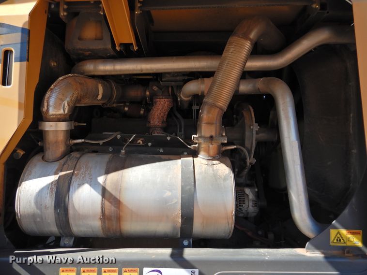 image for item DN0060 2014 Challenger WR9870  windrower