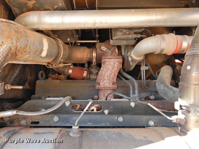 image for item DN0060 2014 Challenger WR9870  windrower