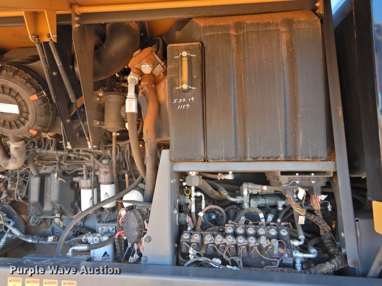 image for item DN0060 2014 Challenger WR9870  windrower