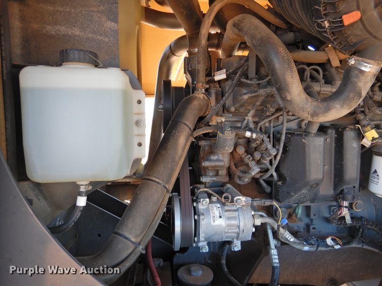 image for item DN0060 2014 Challenger WR9870  windrower