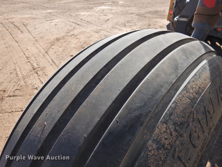 image for item DN0060 2014 Challenger WR9870  windrower