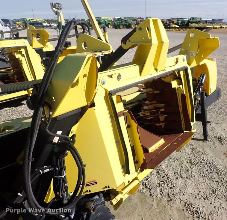 image for item DN2194 2016 John Deere 770  rotary forage head