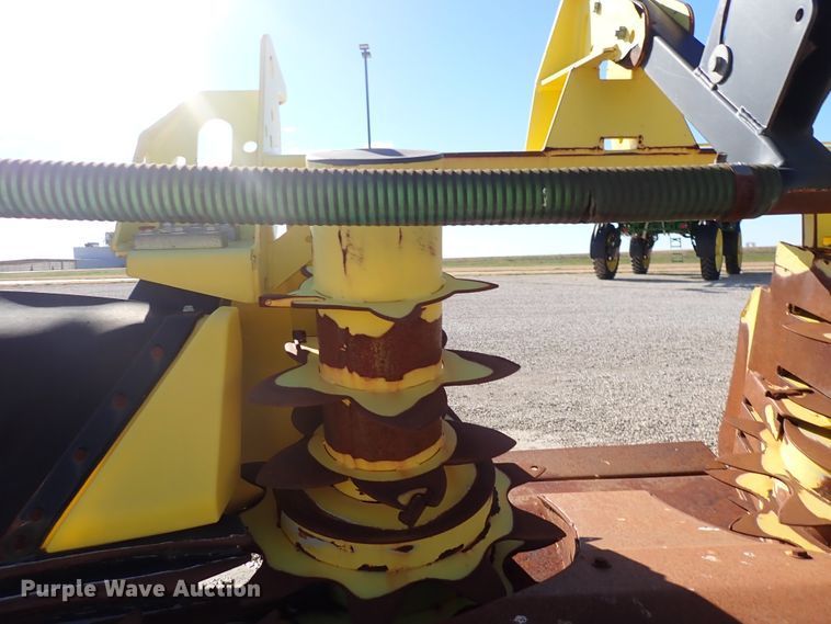 image for item DN2194 2016 John Deere 770  rotary forage head