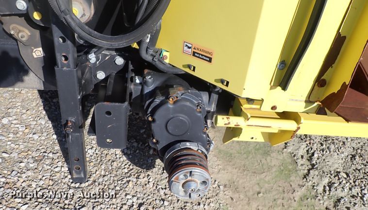 image for item DN2194 2016 John Deere 770  rotary forage head