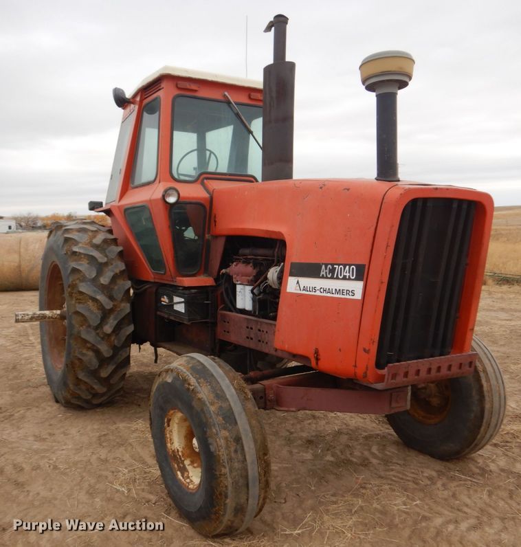 image for item DN6250 1974 Allis Chalmers 7040  tractor