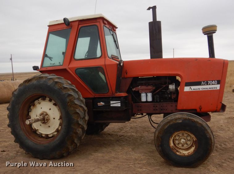 image for item DN6250 1974 Allis Chalmers 7040  tractor