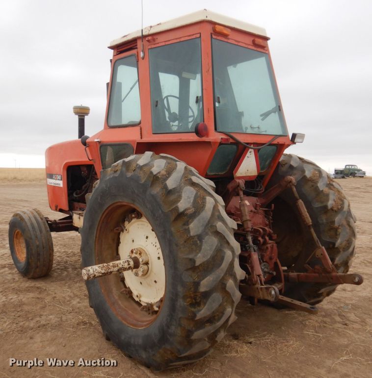 image for item DN6250 1974 Allis Chalmers 7040  tractor