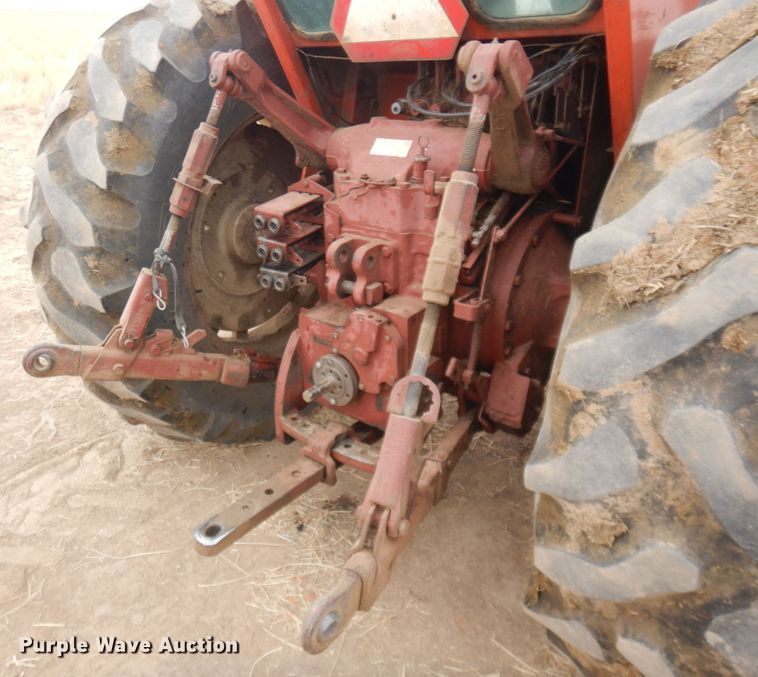 image for item DN6250 1974 Allis Chalmers 7040  tractor