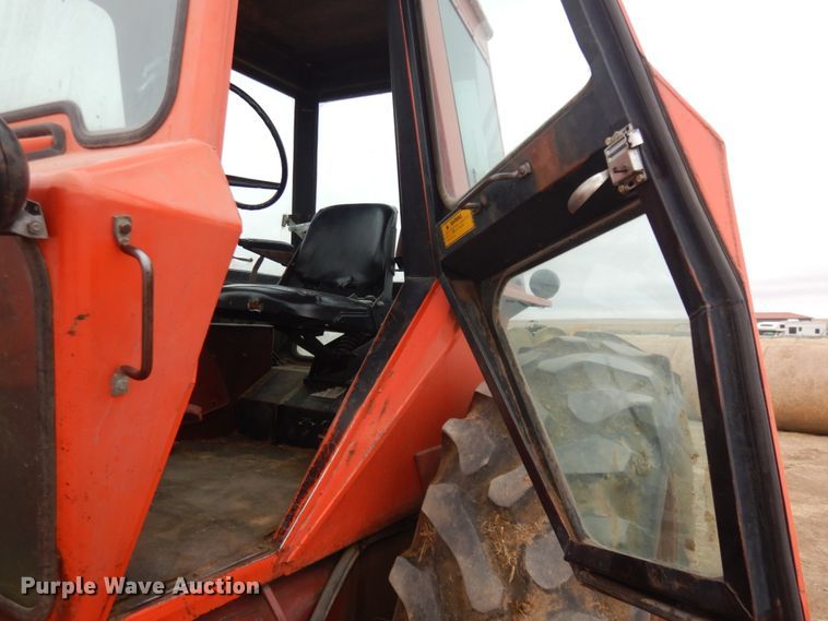 image for item DN6250 1974 Allis Chalmers 7040  tractor