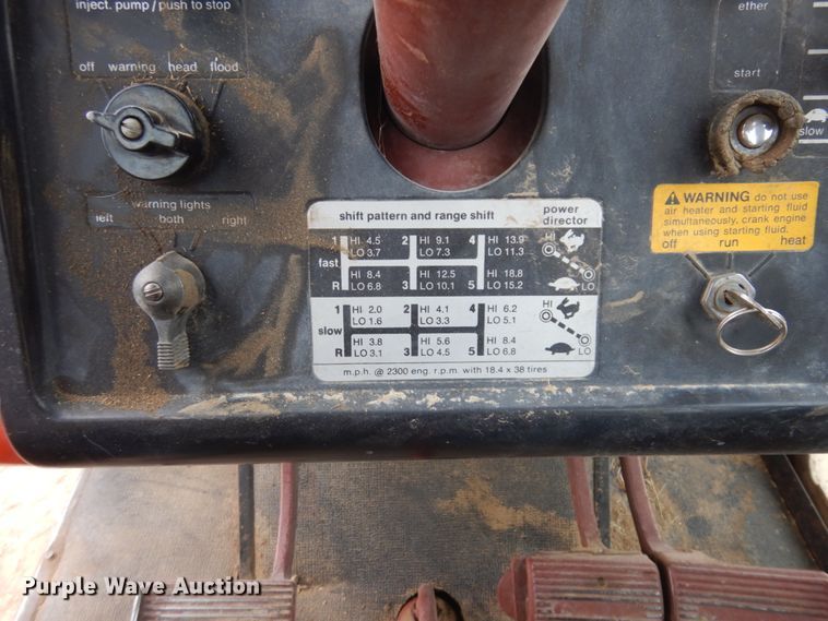 image for item DN6250 1974 Allis Chalmers 7040  tractor