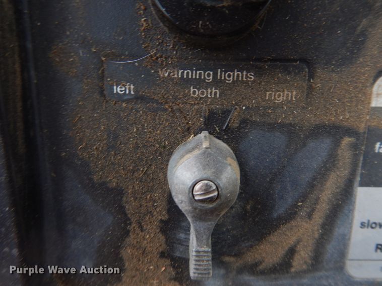 image for item DN6250 1974 Allis Chalmers 7040  tractor