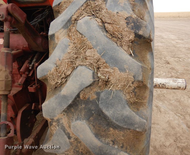 image for item DN6250 1974 Allis Chalmers 7040  tractor