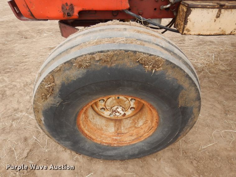 image for item DN6250 1974 Allis Chalmers 7040  tractor