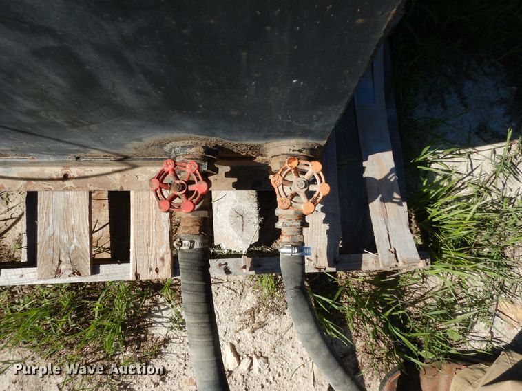 image for item ED9877 (5) hydraulic tanks