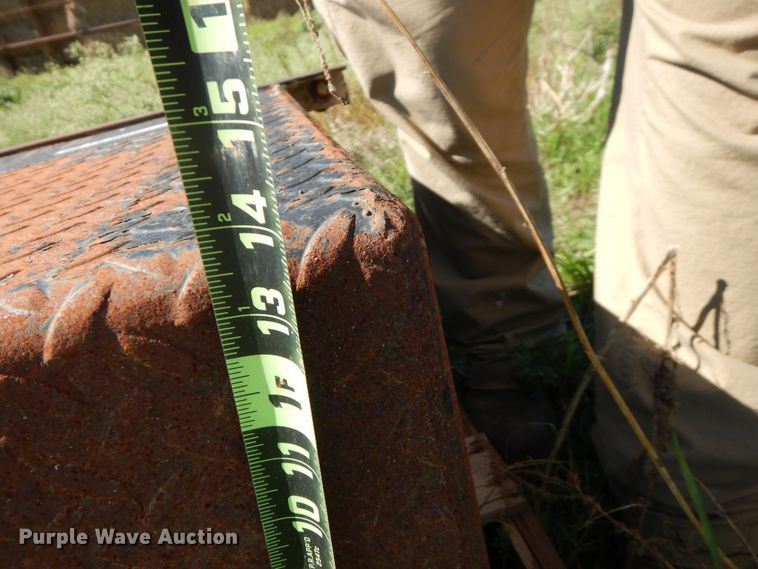 image for item ED9877 (5) hydraulic tanks