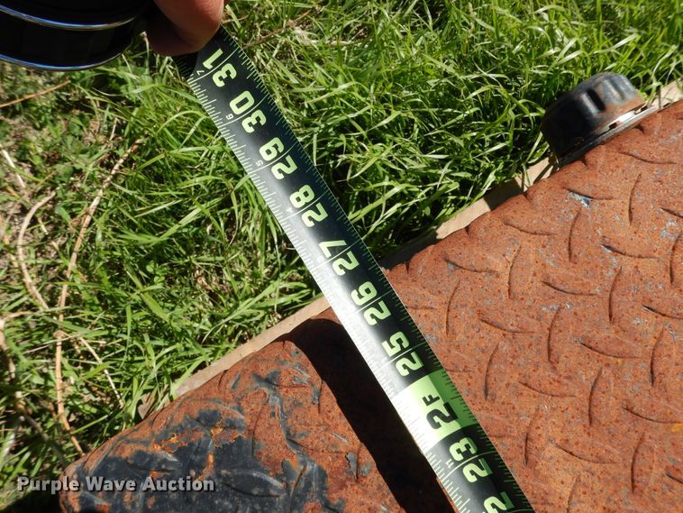 image for item ED9877 (5) hydraulic tanks