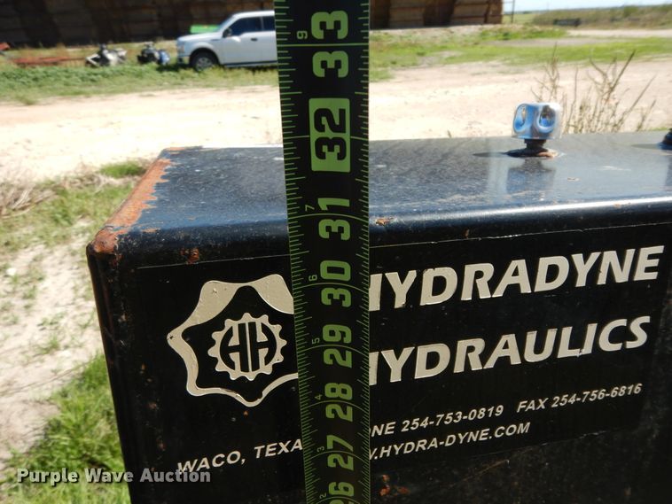 image for item ED9877 (5) hydraulic tanks