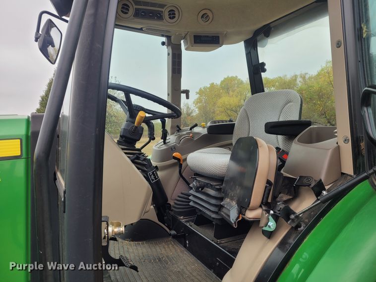 image for item FC9085 2013 John Deere 5085E  MFWD tractor