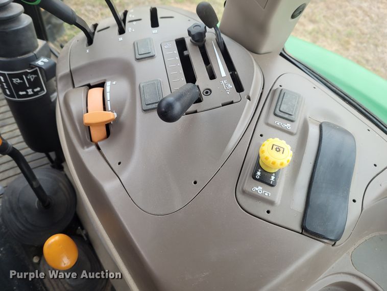 image for item FC9085 2013 John Deere 5085E  MFWD tractor