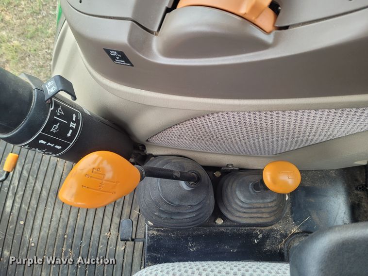 image for item FC9085 2013 John Deere 5085E  MFWD tractor