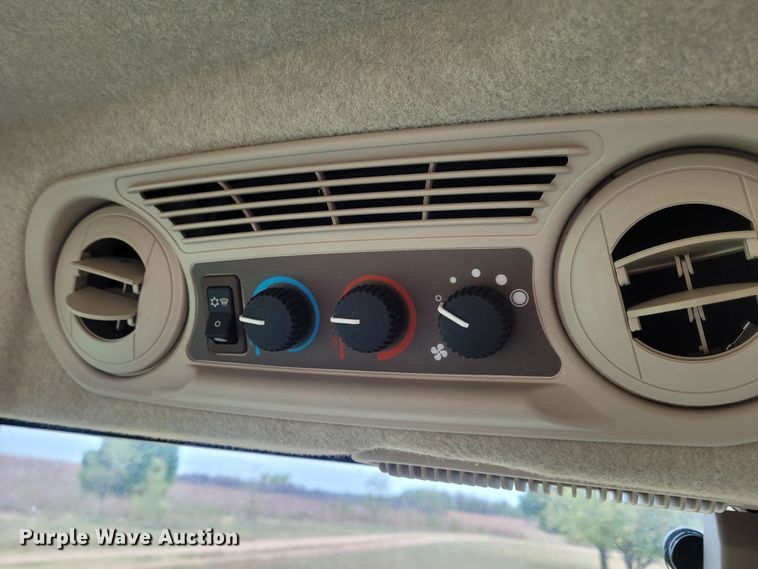 image for item FC9085 2013 John Deere 5085E  MFWD tractor