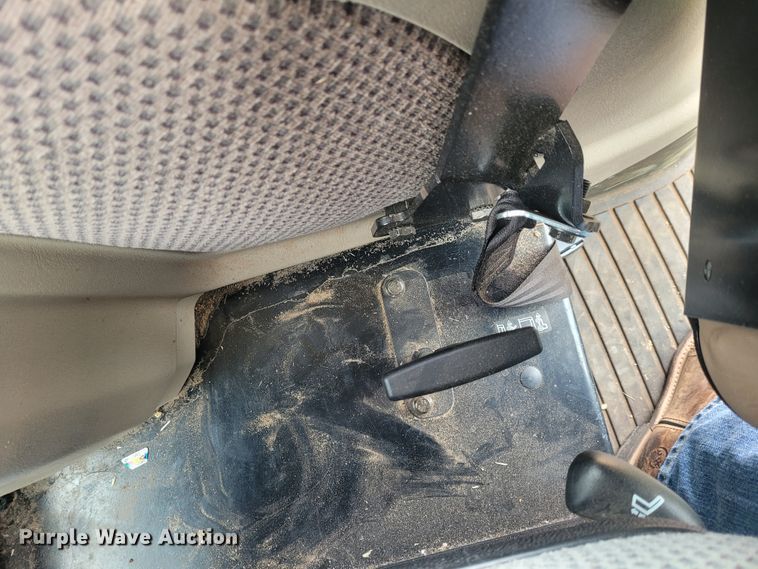 image for item FC9085 2013 John Deere 5085E  MFWD tractor