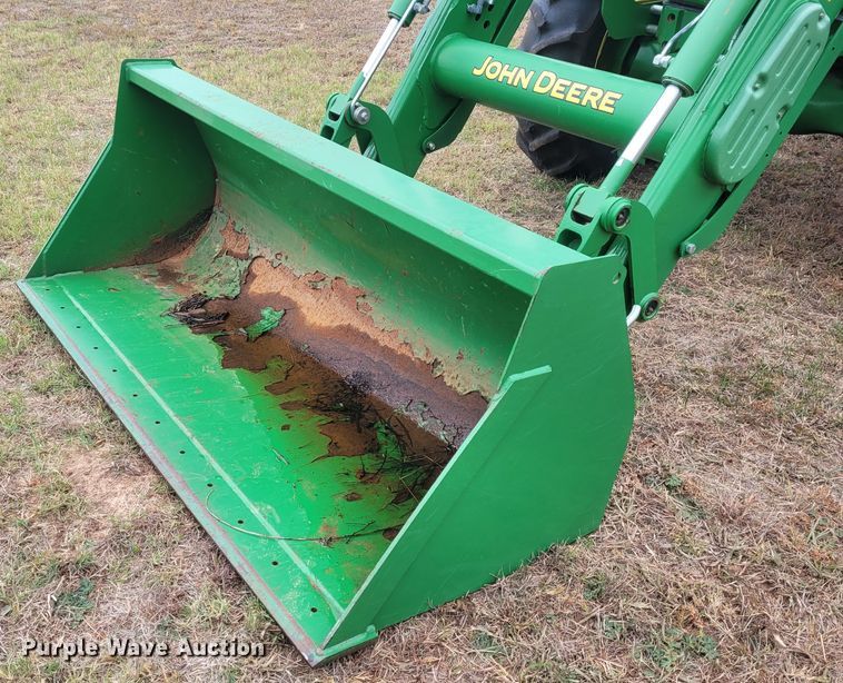 image for item FC9085 2013 John Deere 5085E  MFWD tractor