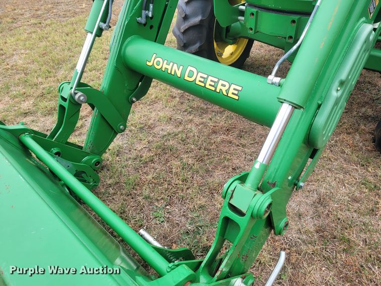 image for item FC9085 2013 John Deere 5085E  MFWD tractor