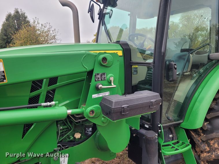 image for item FC9085 2013 John Deere 5085E  MFWD tractor