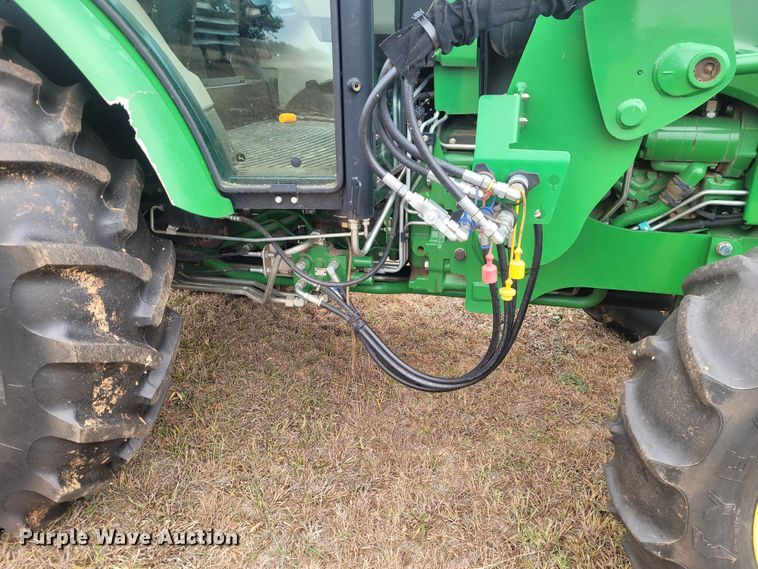 image for item FC9085 2013 John Deere 5085E  MFWD tractor