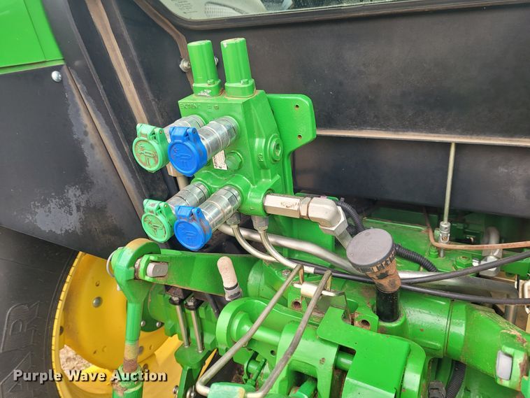 image for item FC9085 2013 John Deere 5085E  MFWD tractor