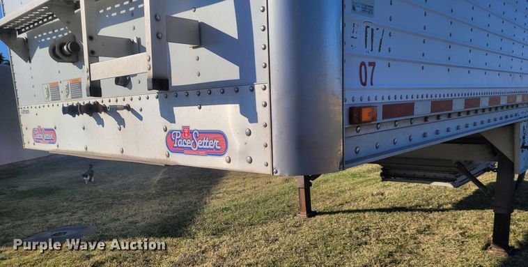 image for item FC9090 2010 Wilson DWH-500 Pace Setter  grain trailer