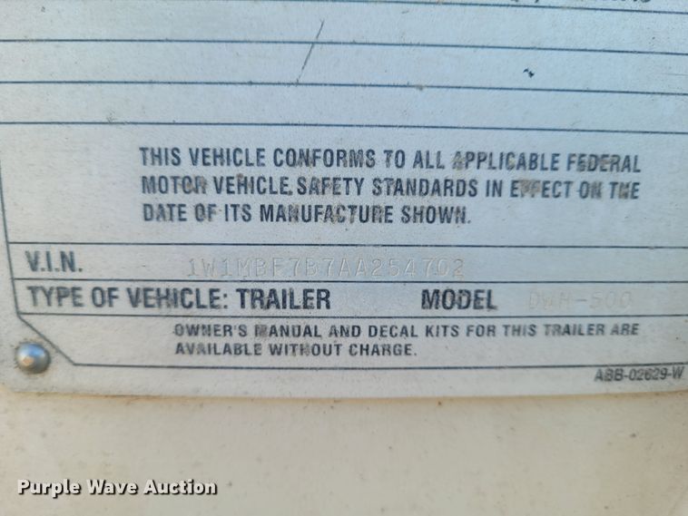 image for item FC9090 2010 Wilson DWH-500 Pace Setter  grain trailer