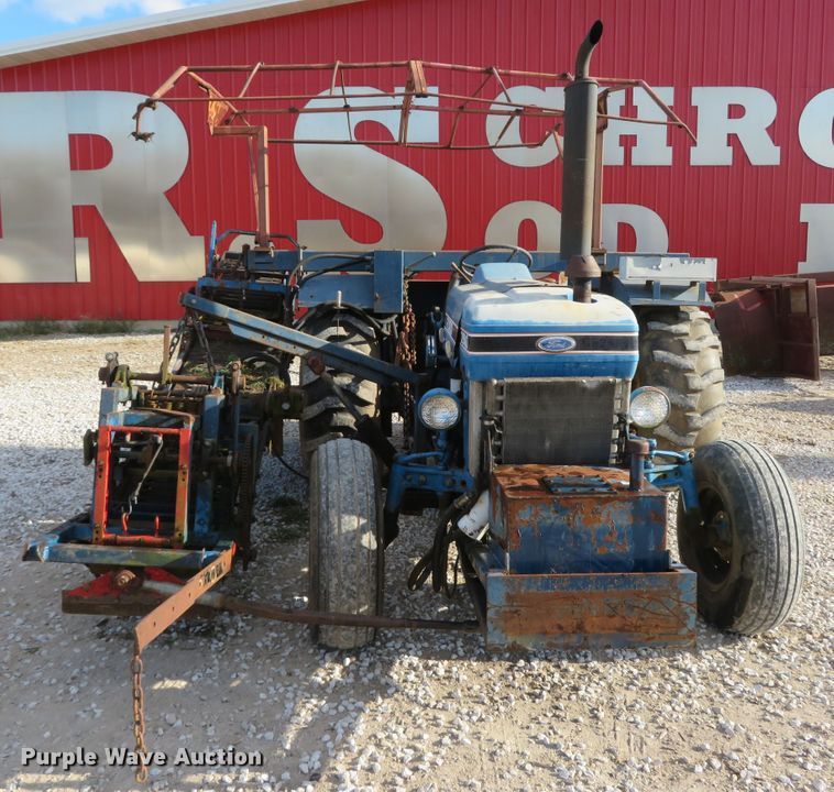 image for item FP9436 Ford 3910  tractor