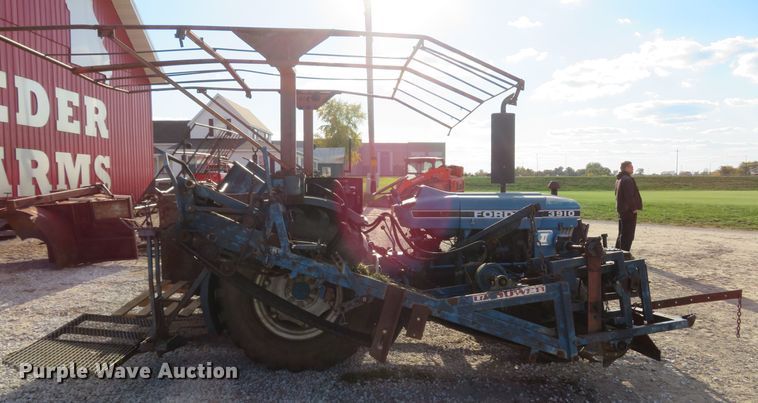 image for item FP9436 Ford 3910  tractor