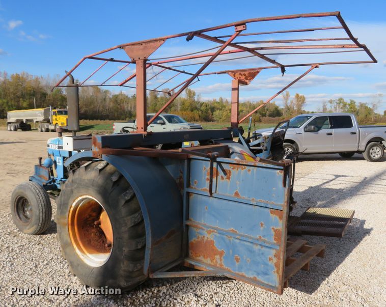 image for item FP9436 Ford 3910  tractor