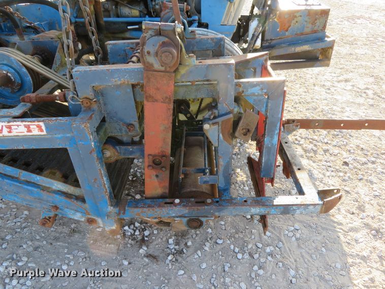 image for item FP9436 Ford 3910  tractor