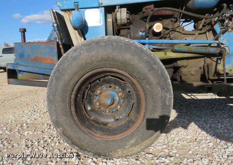 image for item FP9436 Ford 3910  tractor