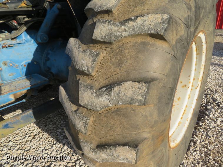 image for item FP9436 Ford 3910  tractor