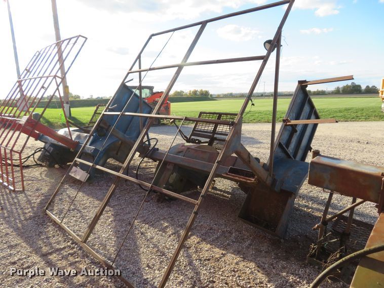 image for item FP9436 Ford 3910  tractor