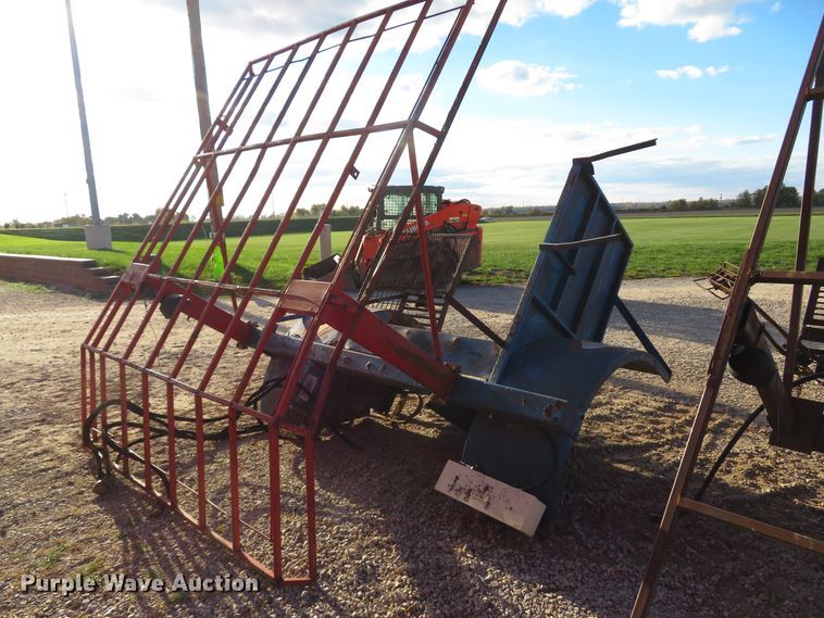 image for item FP9436 Ford 3910  tractor