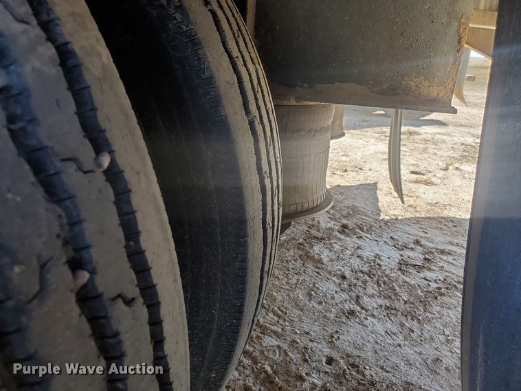 image for item GK9974 2011 Neville  livestock trailer