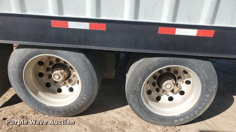 image for item GK9974 2011 Neville  livestock trailer