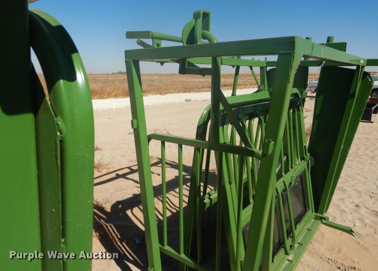 image for item HC9228 Squeeze chute