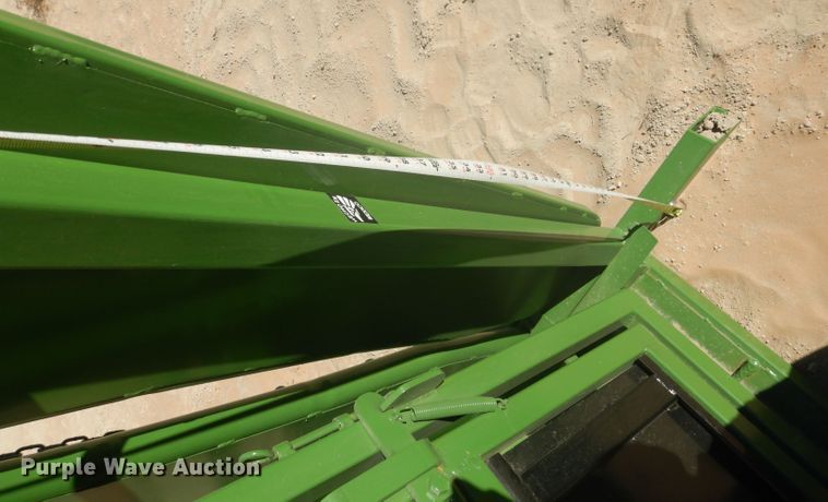 image for item HC9228 Squeeze chute