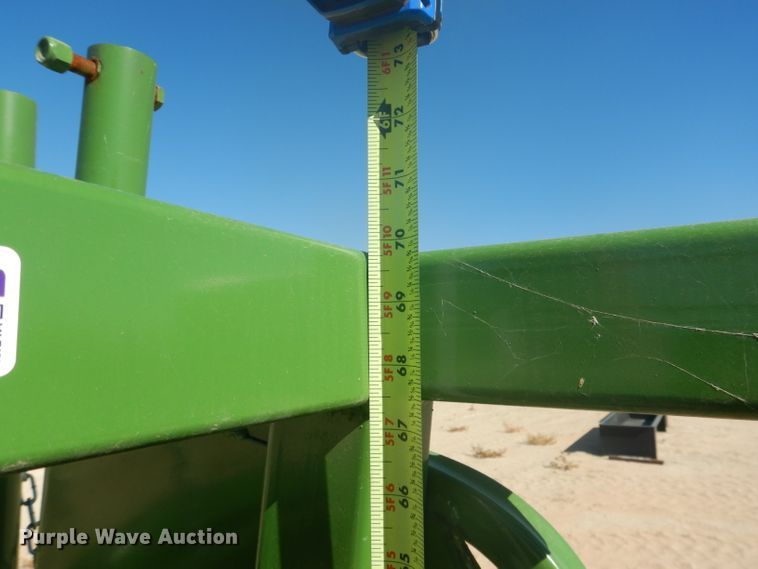 image for item HC9228 Squeeze chute