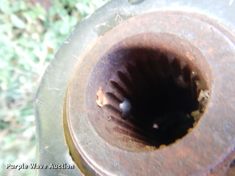 image for item HU9319 John Deere 200  hay bale stacker